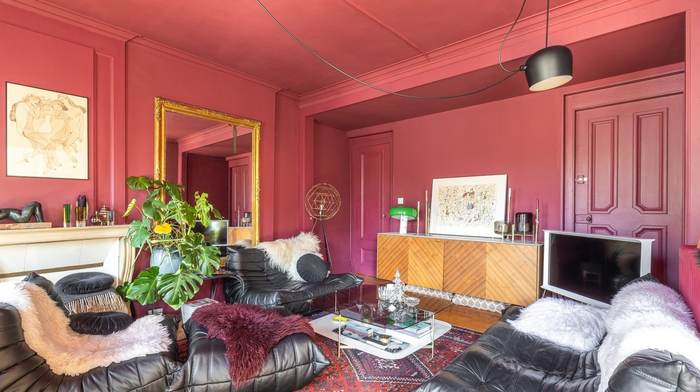Appartement coloré — salon