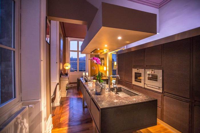 Appartement de standing — cuisine sur mesure